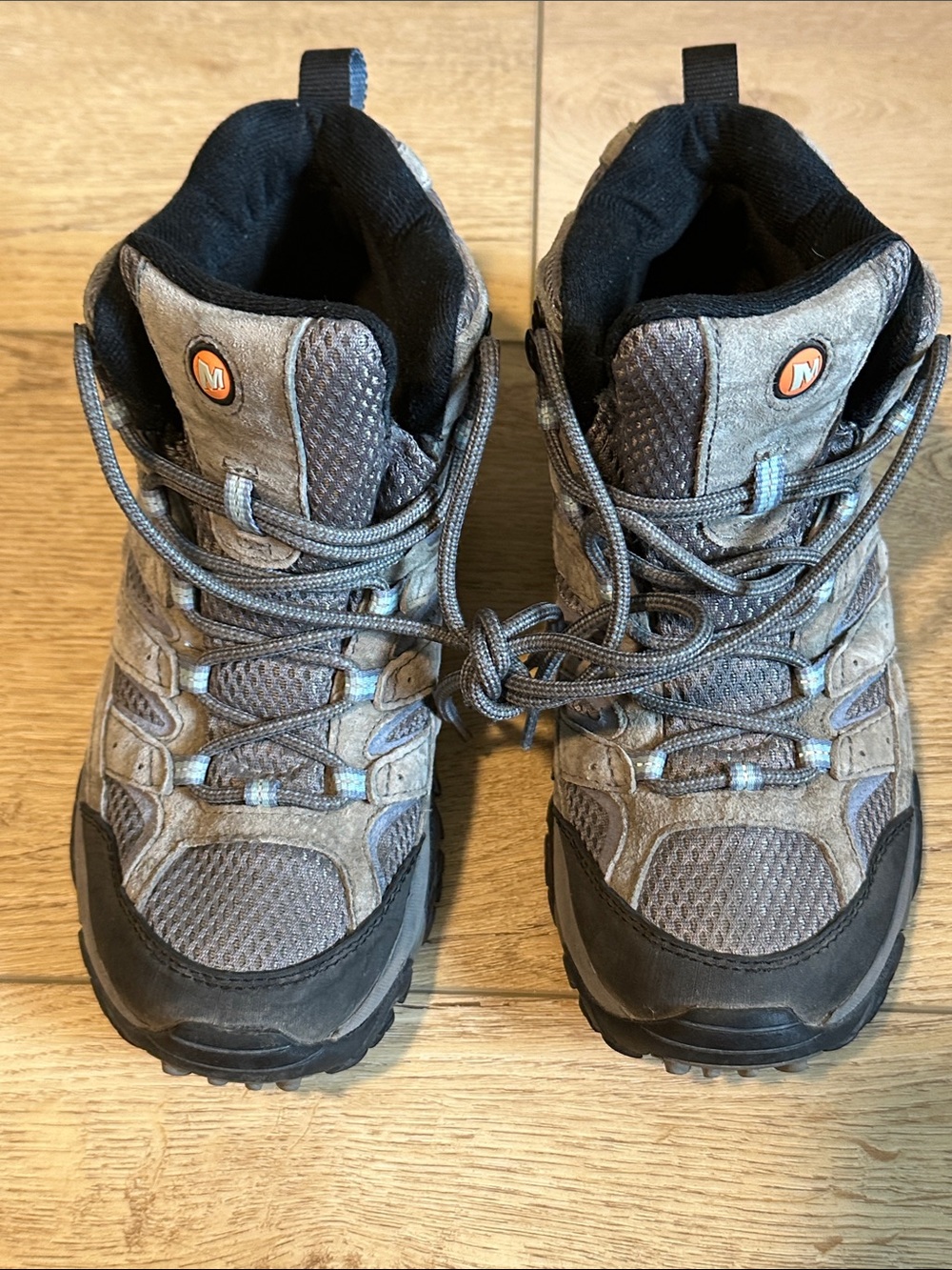 Merrell Women's Moab 2 Mid Waterproof Hiking Boot, Size 7.5 - Picture 2 of 10